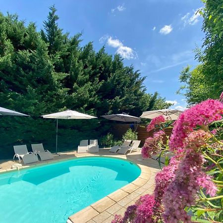 O Clair De Lune Au Coeur De Sarlat - Chambres Climatisees - Parking Prive - Piscine Chauffee - Spa Et Massages 외부 사진