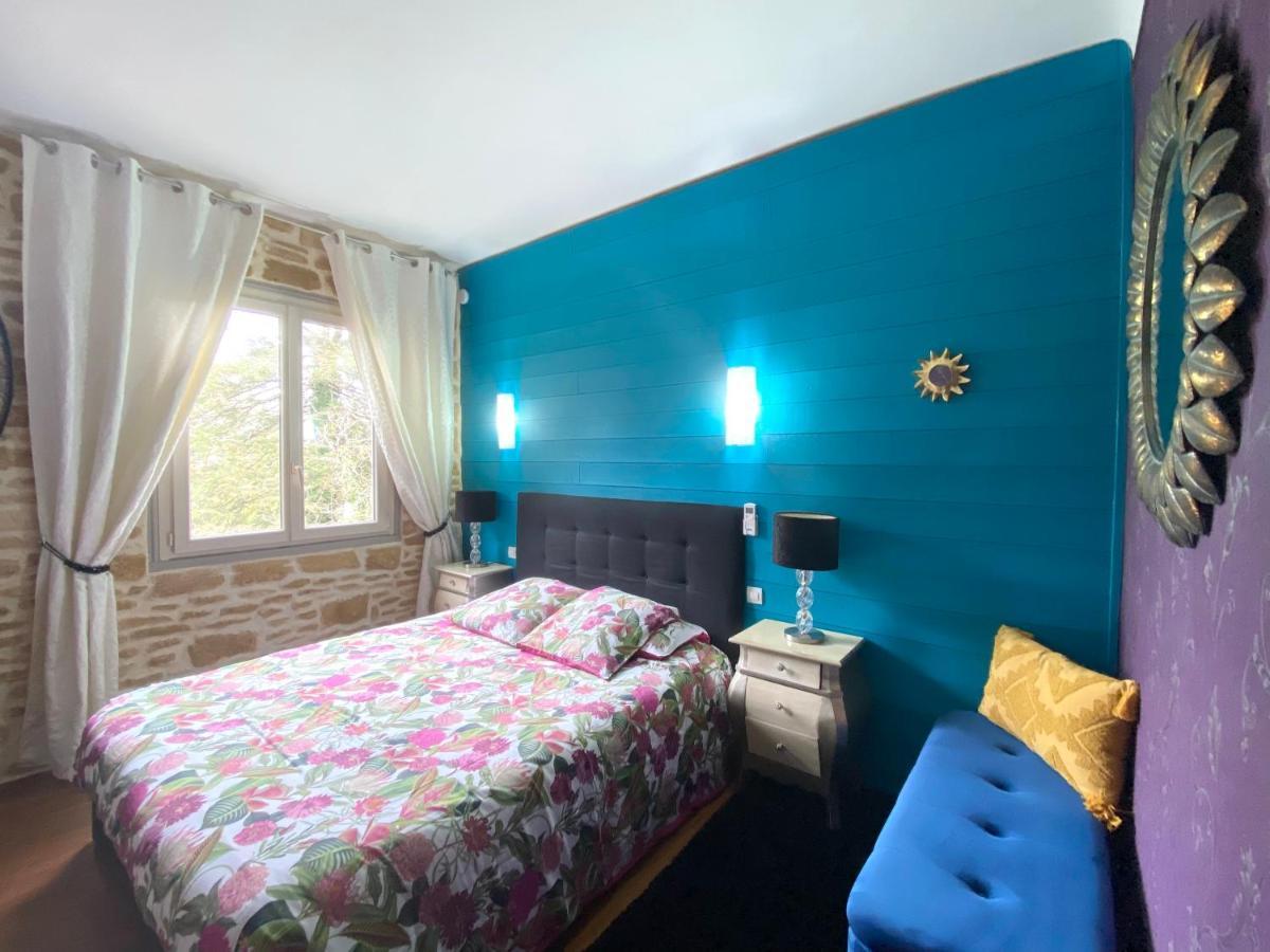 O Clair De Lune Au Coeur De Sarlat - Chambres Climatisees - Parking Prive - Piscine Chauffee - Spa Et Massages 외부 사진