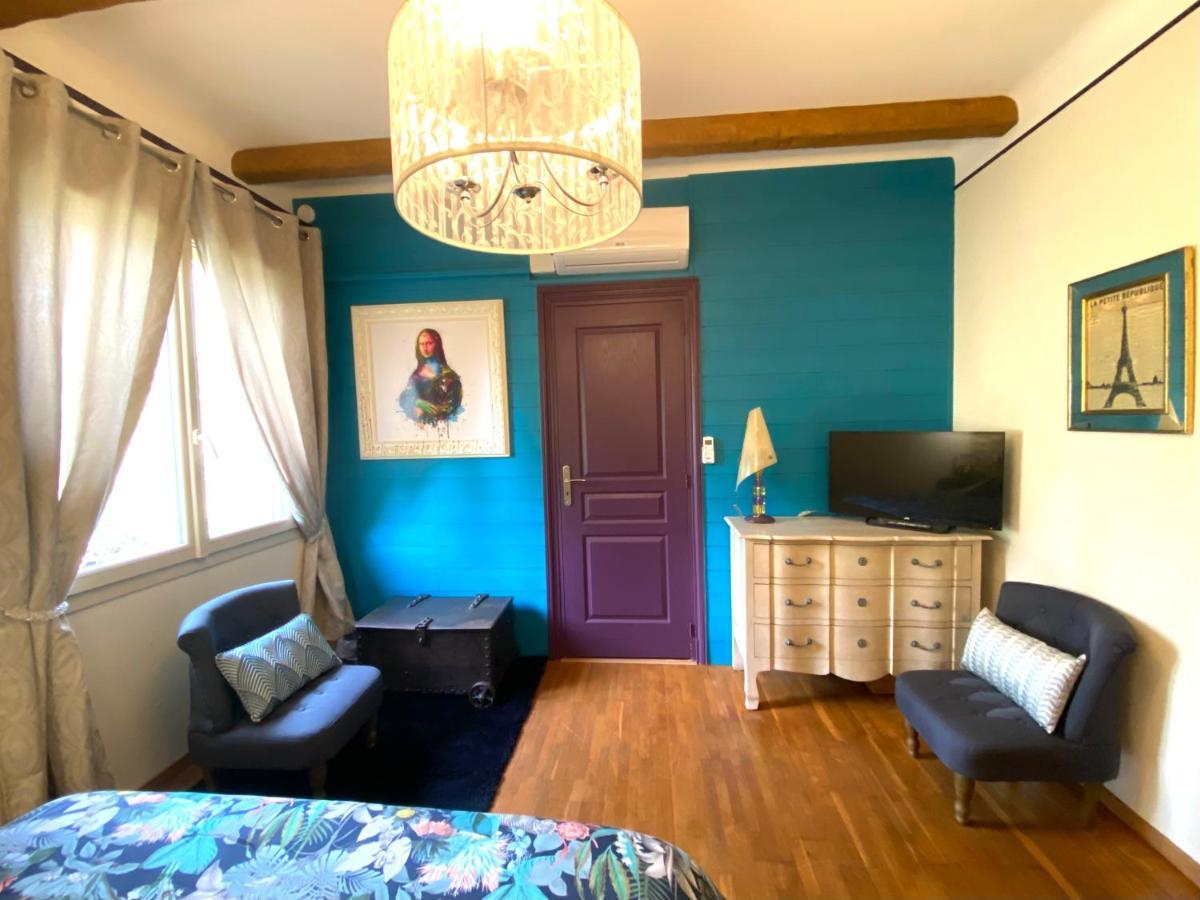 O Clair De Lune Au Coeur De Sarlat - Chambres Climatisees - Parking Prive - Piscine Chauffee - Spa Et Massages 외부 사진