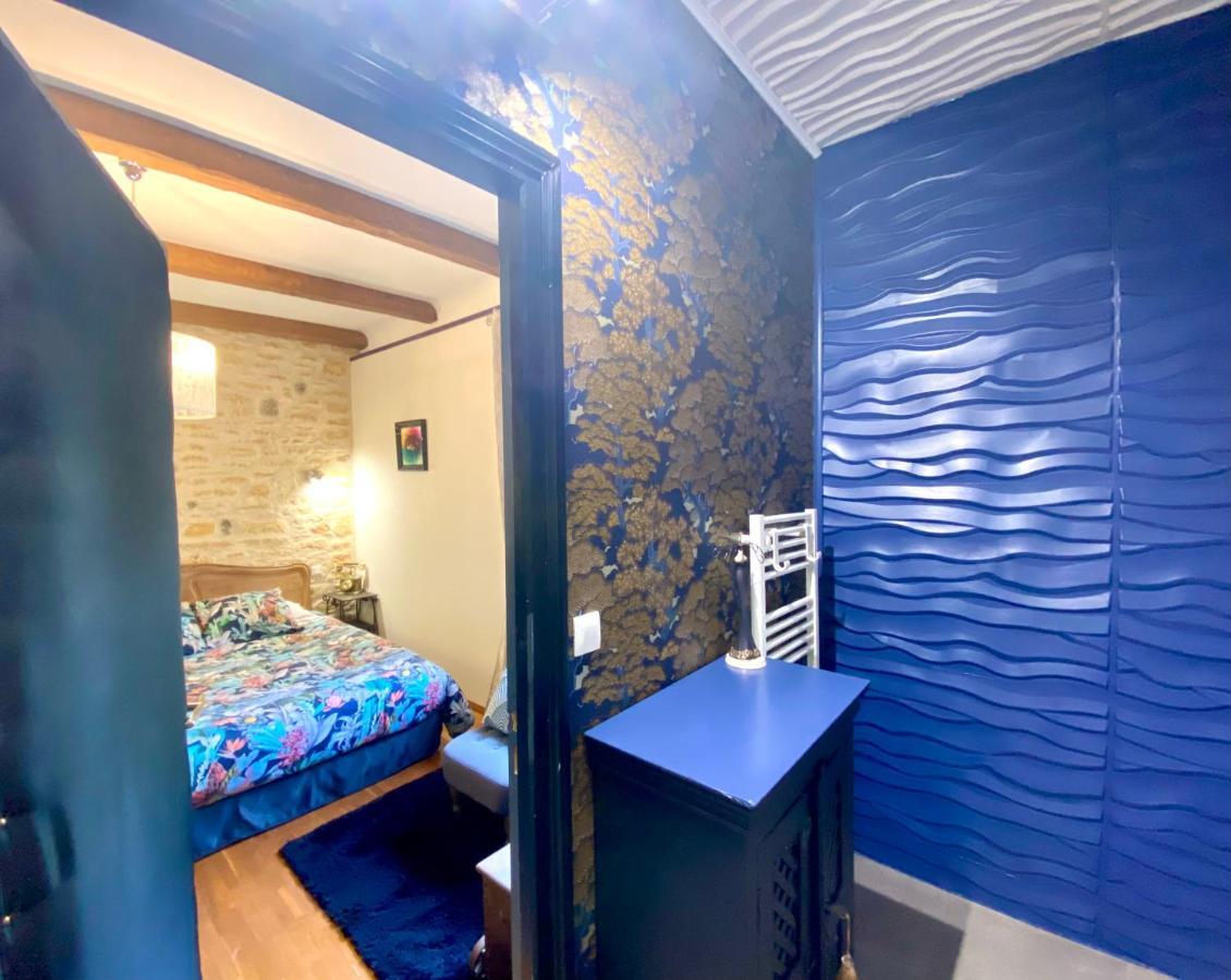 O Clair De Lune Au Coeur De Sarlat - Chambres Climatisees - Parking Prive - Piscine Chauffee - Spa Et Massages 외부 사진