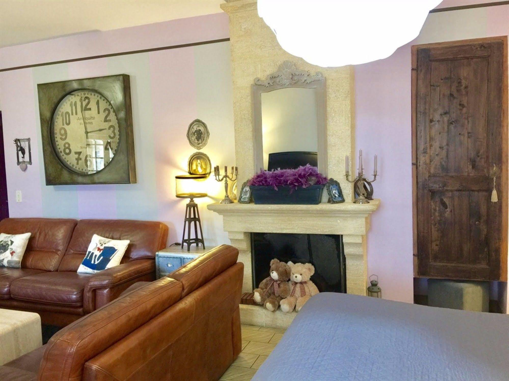 O Clair De Lune Au Coeur De Sarlat - Chambres Climatisees - Parking Prive - Piscine Chauffee - Spa Et Massages 외부 사진